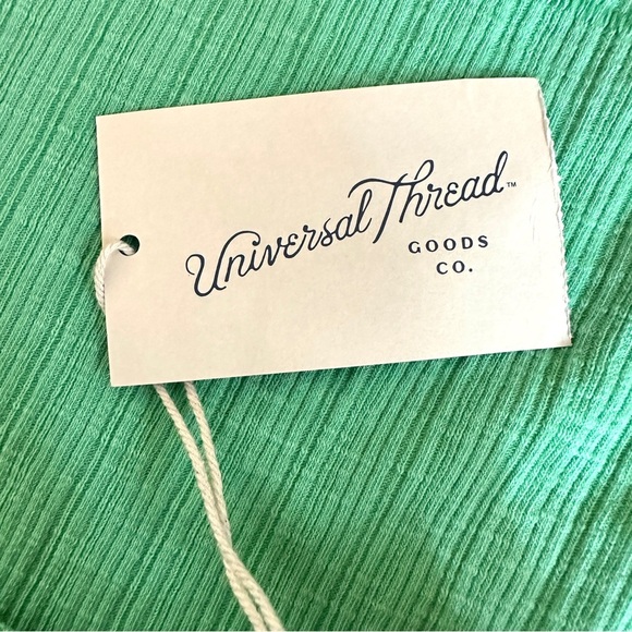 ⭐️ 5 for $25 NWT Universal Thread Green Tank Top Size XS - Picture 3 of 7